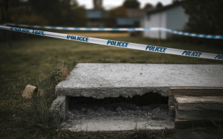 Aurélie à Bédarieux : Corps Retrouvé Sous une Dalle de Béton, Compagnon en Garde à Vue