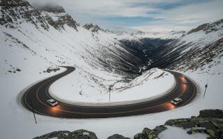 route-montagne-neige-voitures